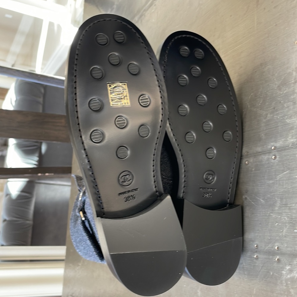 Chanel rare tweed flannel gray combat boot military boot logo gold sz 38.5 - Picture 7 of 10